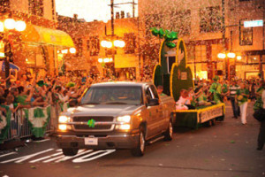 Flutter FETTI confetti at St. Patrick's Day Parade